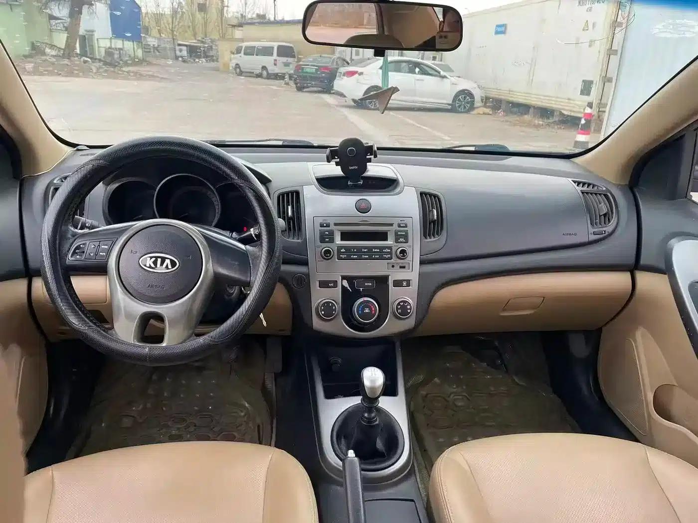 2011 Forte 1.6L MT GLS — миниатюра 7