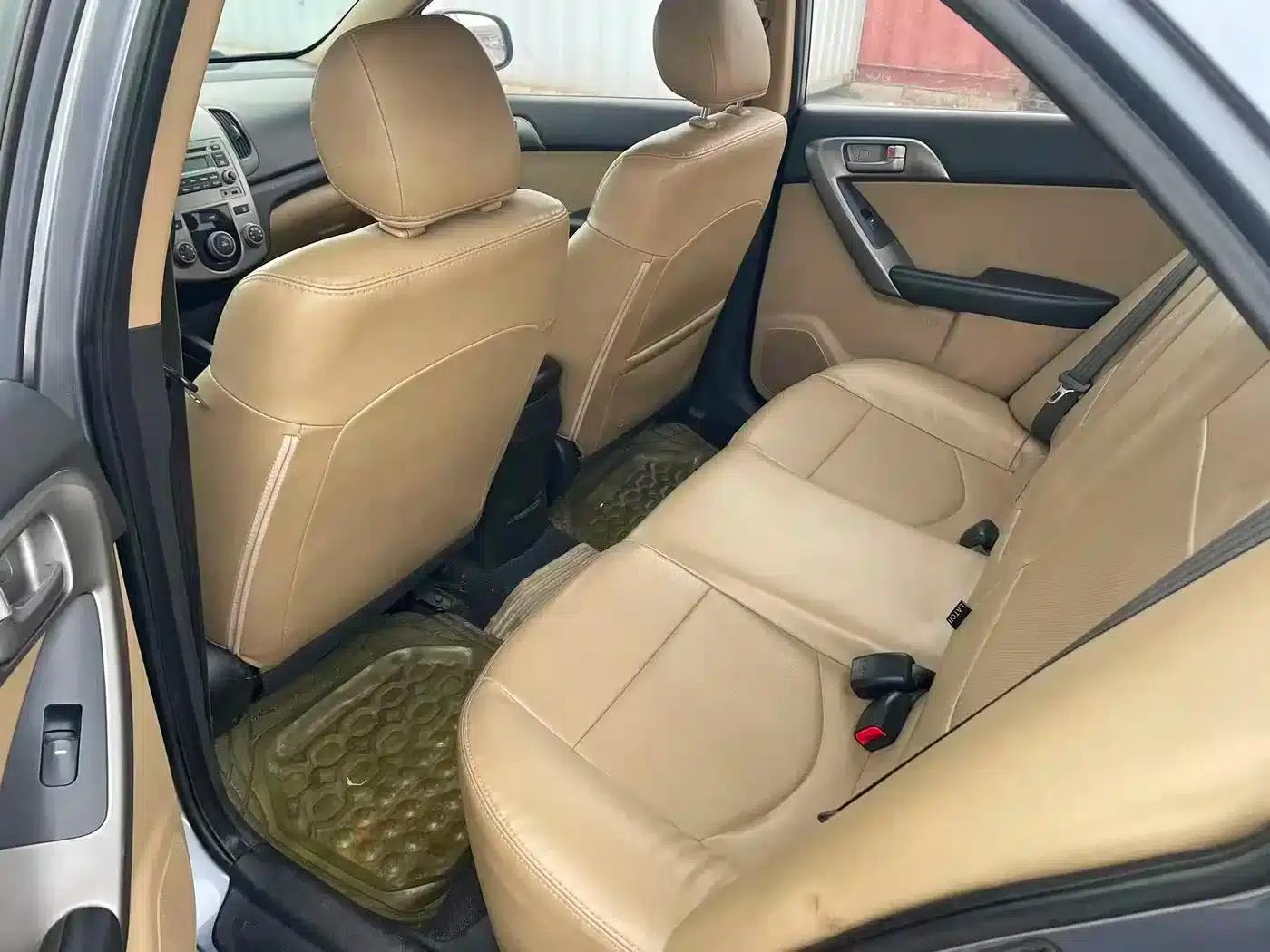 2011 Forte 1.6L MT GLS — миниатюра 8