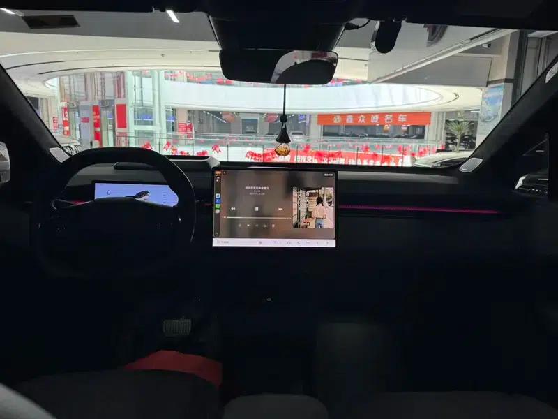Lynk & Co Z20 2025 Model 530km RWD Max Sunrise Edition — миниатюра 13