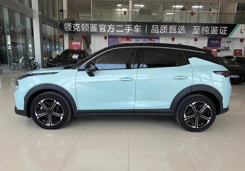 Lynk & Co 06 EM-P 2023 PHEV Remix Shero — миниатюра 3