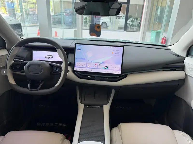 Lynk & Co 06 EM-P 2023 PHEV Remix Shero — миниатюра 9