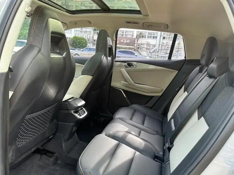 Lynk & Co 06 EM-P 2021 Model 84KM Range Pro — миниатюра 19