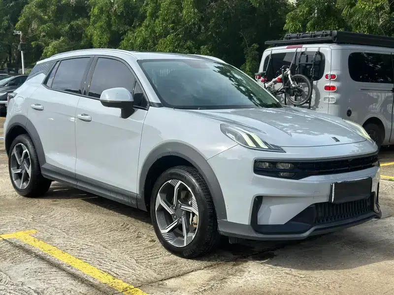 Lynk & Co 06 EM-P 2021 Model 84KM Range Pro — миниатюра 3