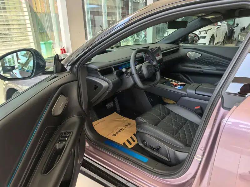 Lynk & Co 10 EM-P 2025 Model 240 AWD Ultra H5 — миниатюра 14