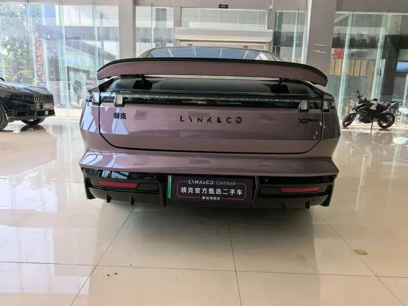 Lynk & Co 10 EM-P 2025 Model 240 AWD Ultra H5 — миниатюра 6