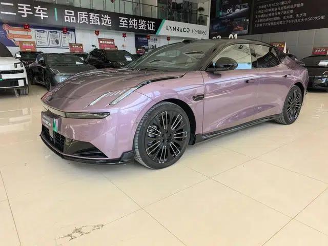 Lynk & Co 10 EM-P 2025 Model 240 AWD Ultra H5