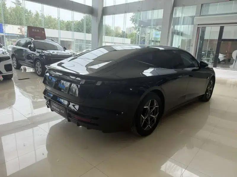 Lynk & Co 10 EM-P 2025 Model 240 AWD Ultra — миниатюра 4