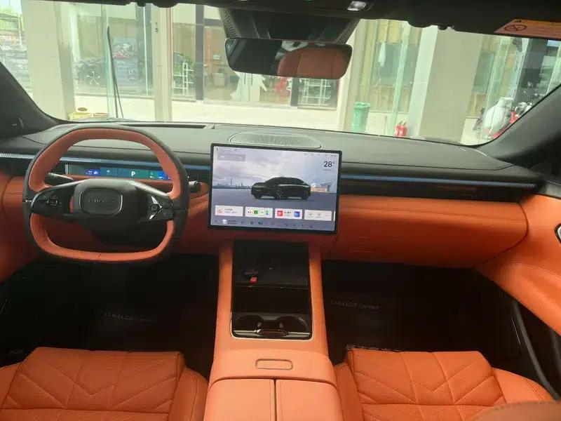 Lynk & Co 10 EM-P 2025 Model 240 AWD Ultra — миниатюра 7
