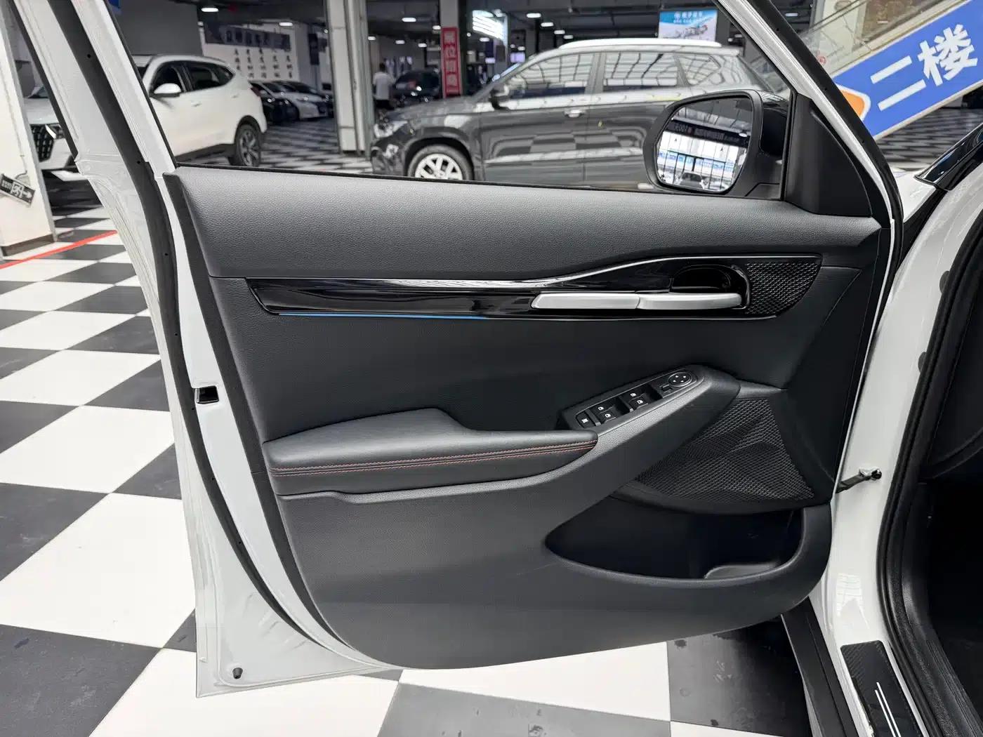 2023 Citroën Cytus 1.5L CVT Luxury Edition — миниатюра 6