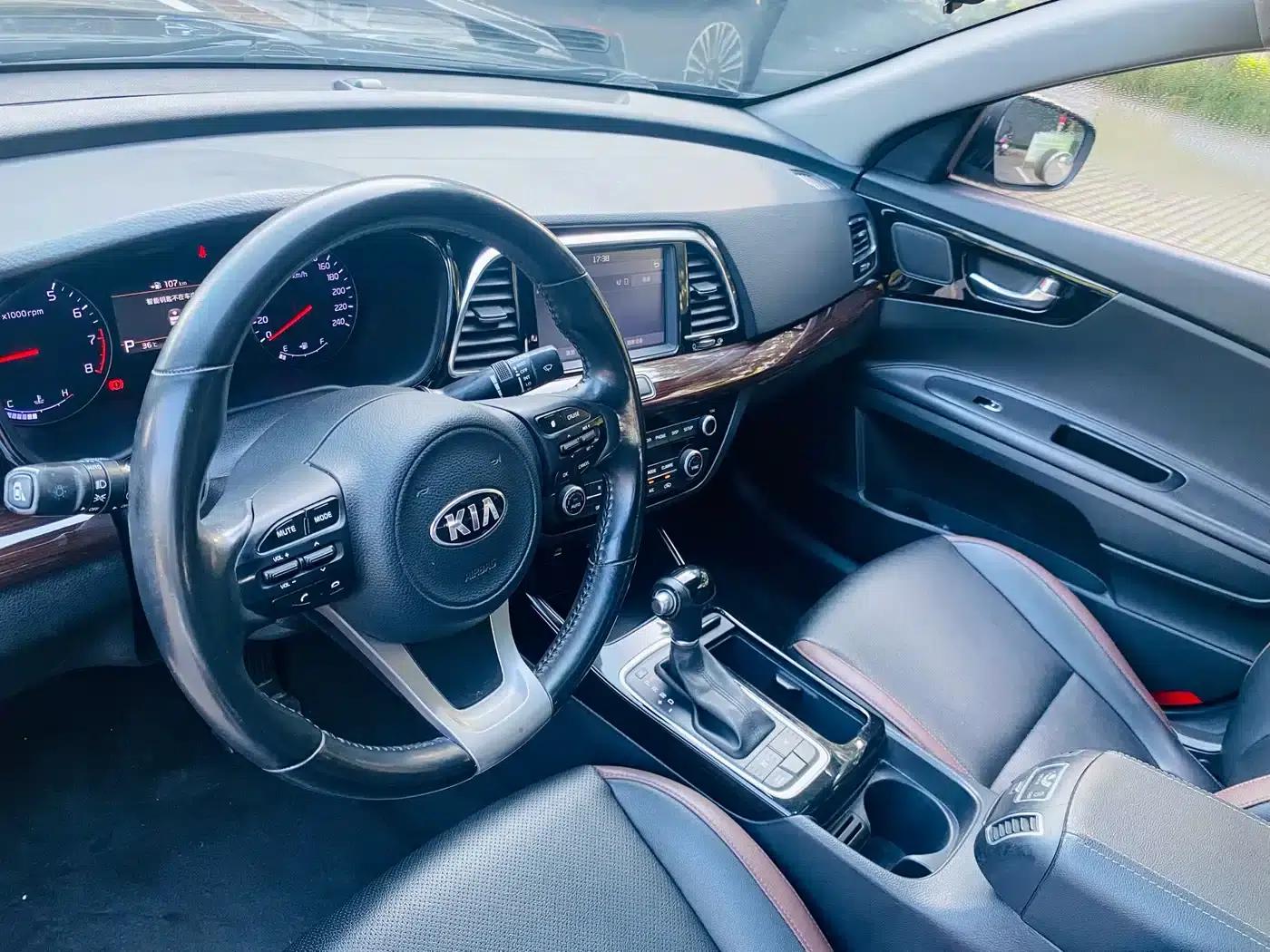 Kia K5 2017 1.8L Automatic DLX — миниатюра 11