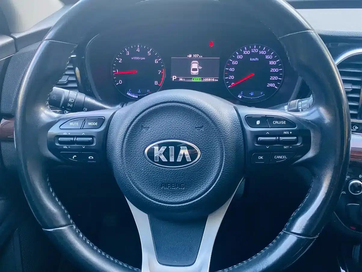 Kia K5 2017 1.8L Automatic DLX — миниатюра 17