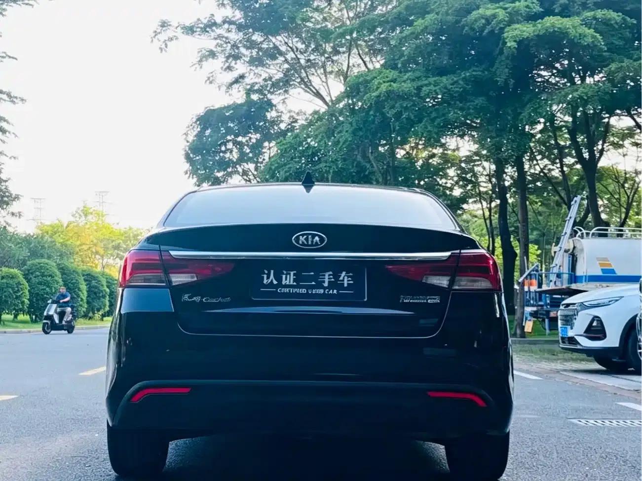 Kia K5 2017 1.8L Automatic DLX — миниатюра 6