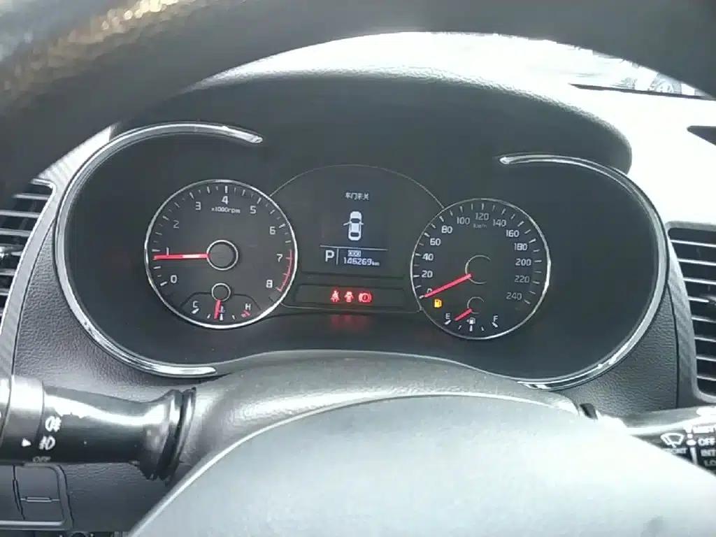 Kia K3S 2014 1.6L Automatic GL — миниатюра 12
