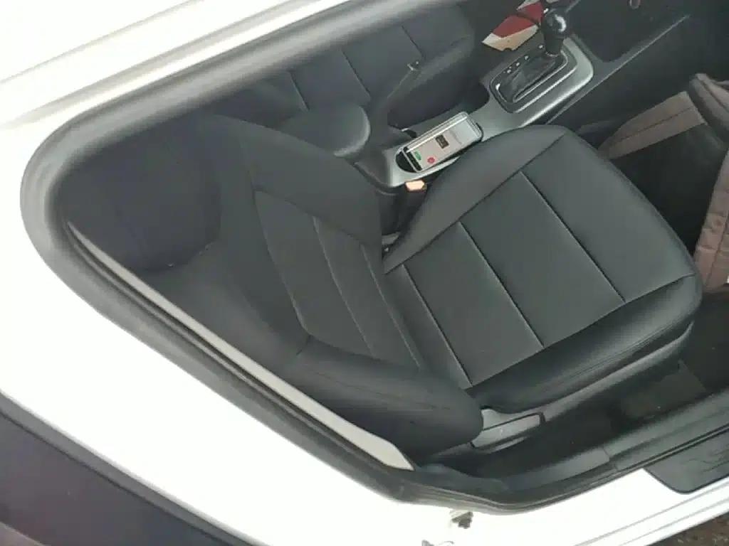 Kia K3S 2014 1.6L Automatic GL — миниатюра 25