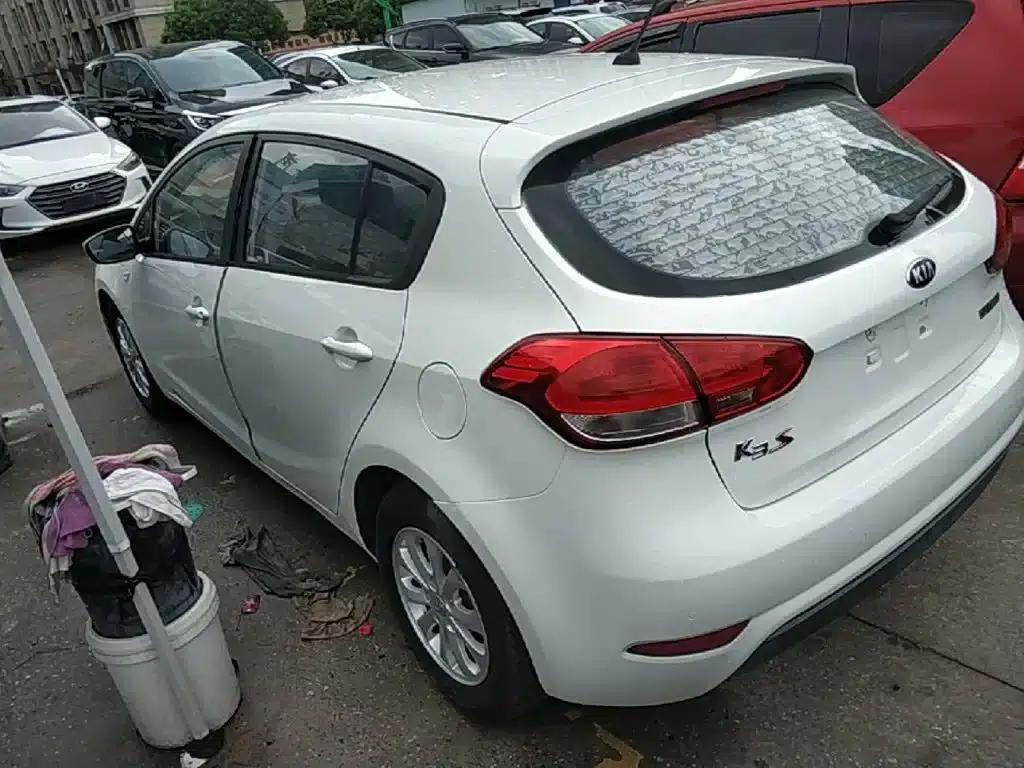 Kia K3S 2014 1.6L Automatic GL — миниатюра 5