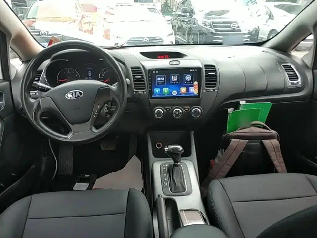 Kia K3S 2014 1.6L Automatic GL — миниатюра 10