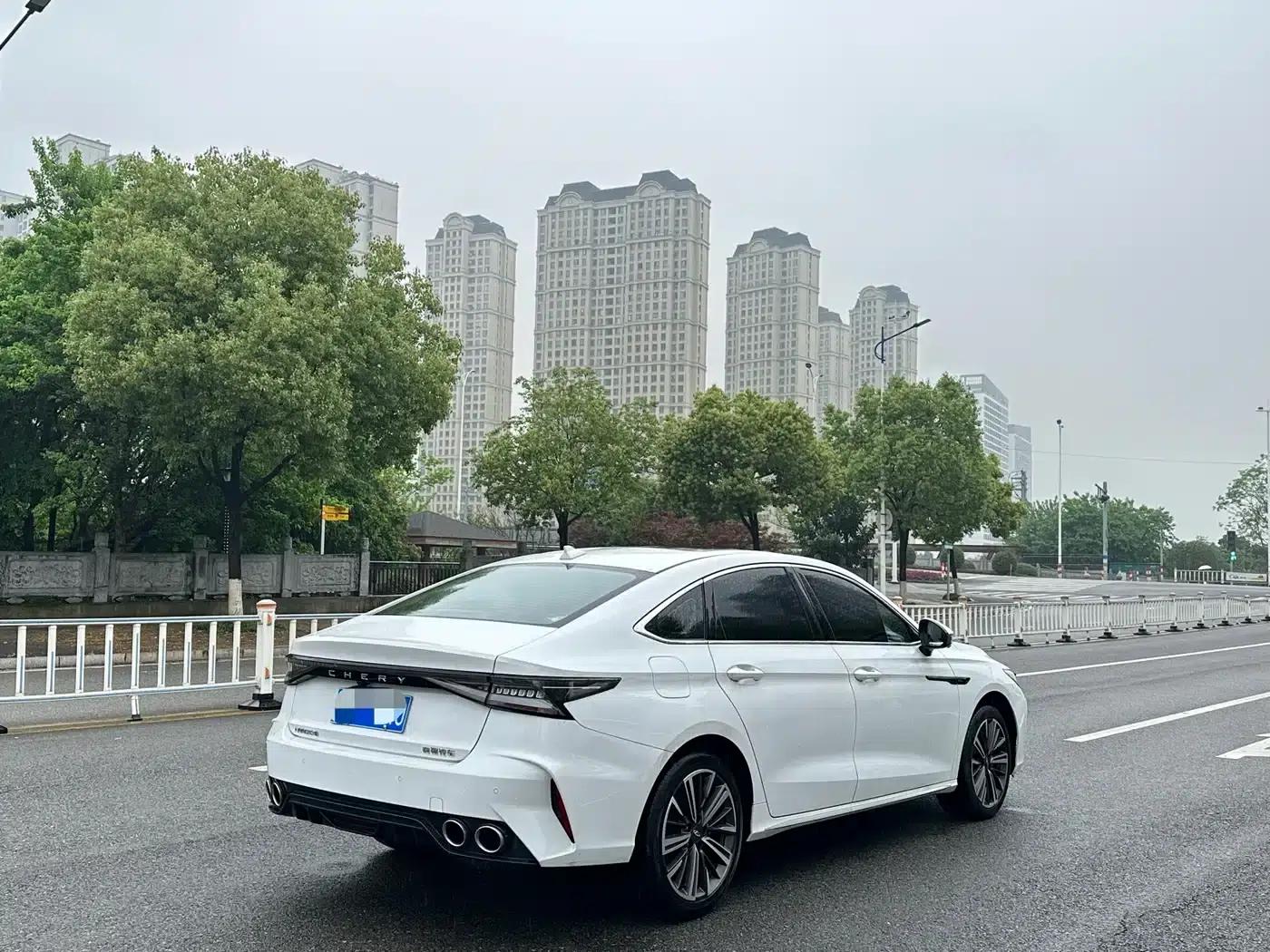 Chery Arrizo 8 2024 1.6T DCT Smart — миниатюра 15