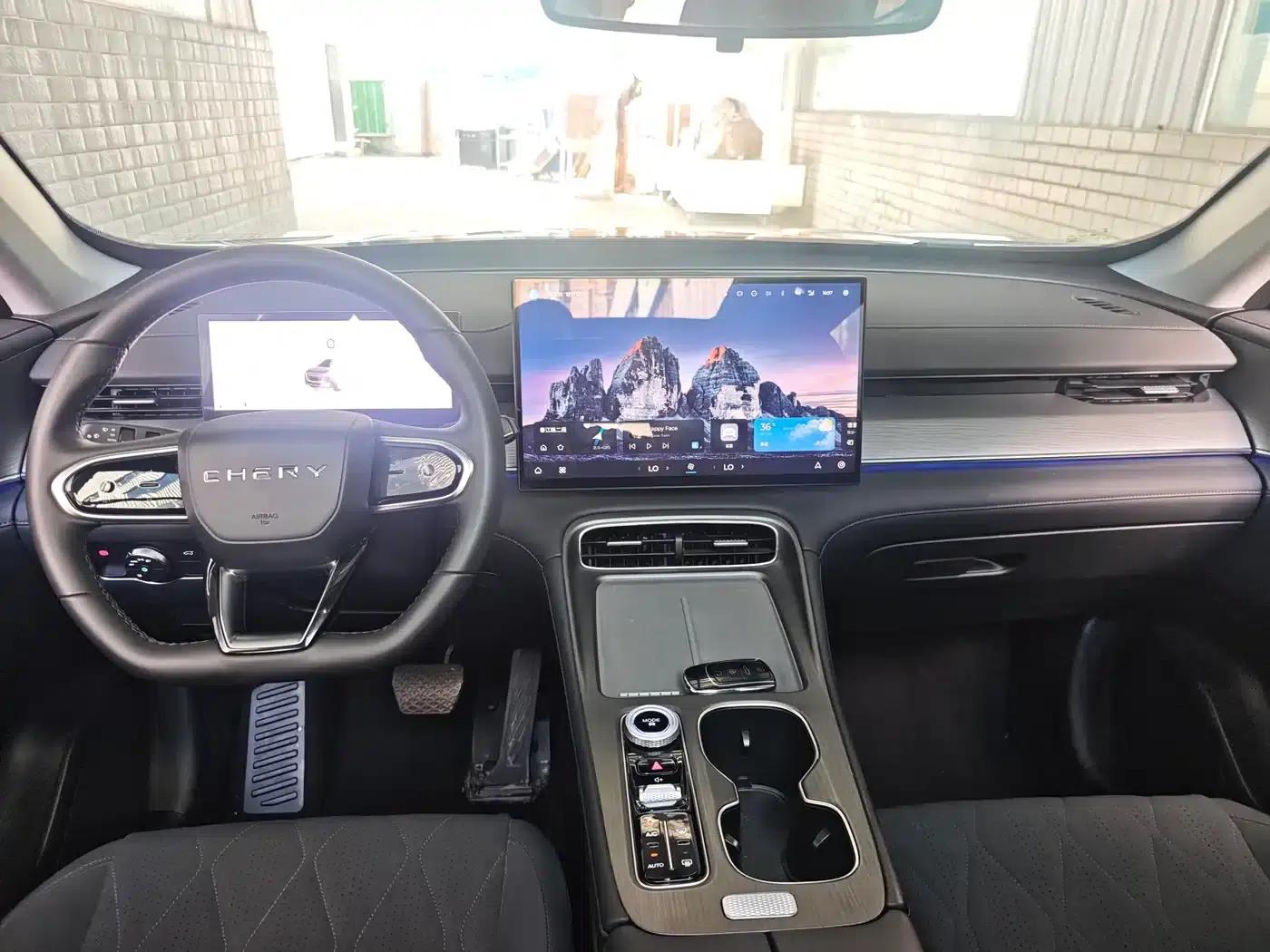 Chery Tiggo 8 PLUS 2025 290TGDI DCT Deluxe Edition — миниатюра 11