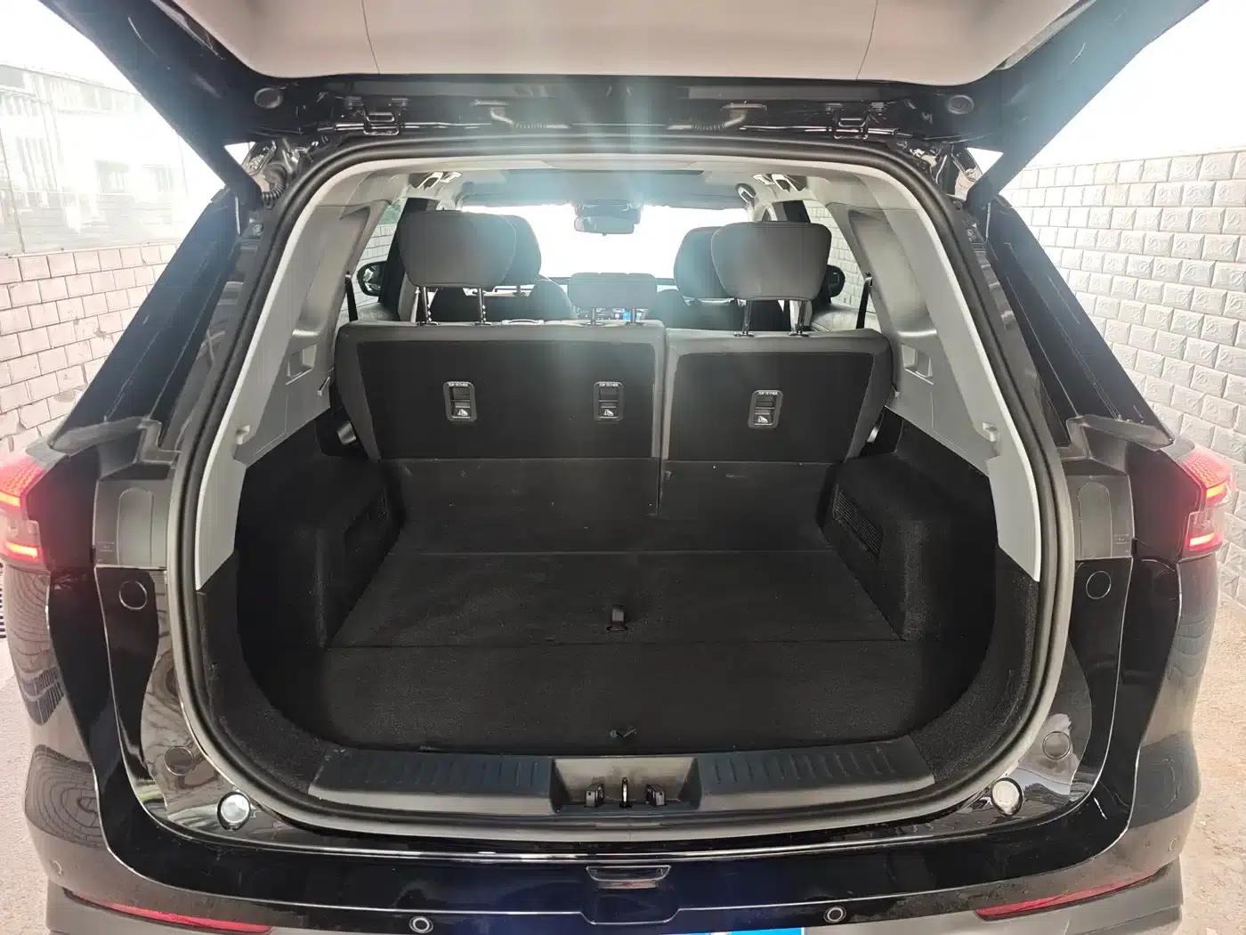 Chery Tiggo 8 PLUS 2025 290TGDI DCT Deluxe Edition — миниатюра 7