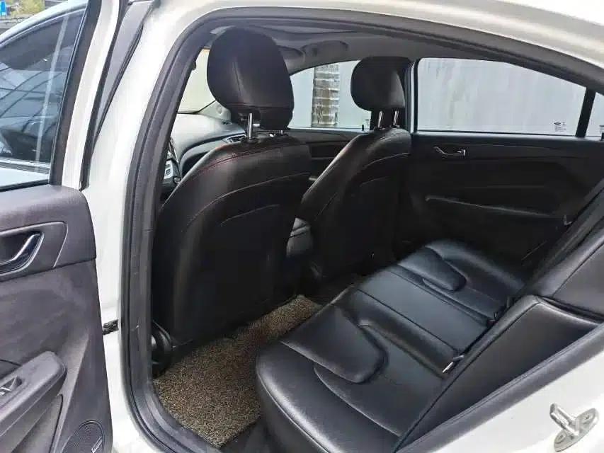 Chery Arrizo 5 2016 1.5L CVT Leading Edition — миниатюра 4