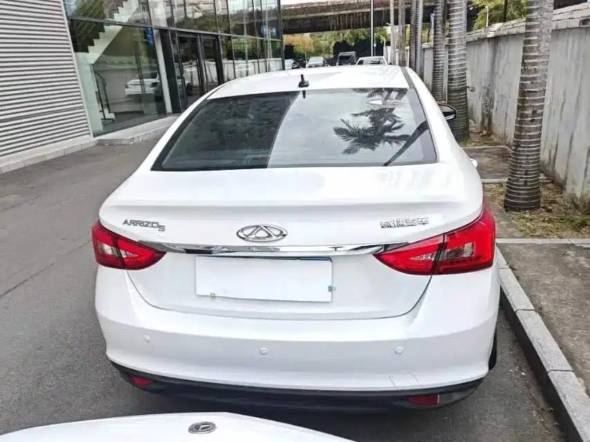 Chery Arrizo 5 2016 1.5L CVT Leading Edition — миниатюра 8