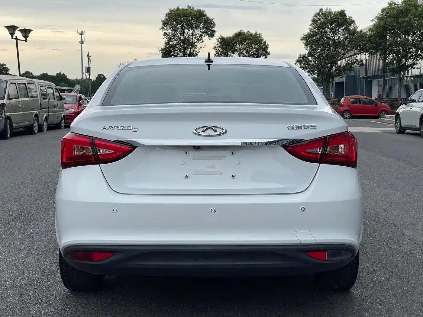 Chery Arrizo 5 2016 1.5L CVT Leading Edition — миниатюра 13