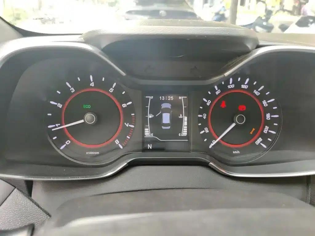 Chery Arrizo 5 2016 1.5L CVT Trendsetter Edition — миниатюра 4