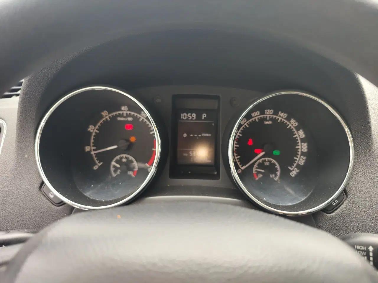 Skoda Yeti 2016 1.4TSI DSG Advanced Edition — миниатюра 11