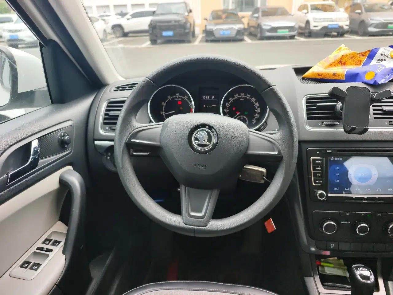Skoda Yeti 2016 1.4TSI DSG Advanced Edition — миниатюра 10