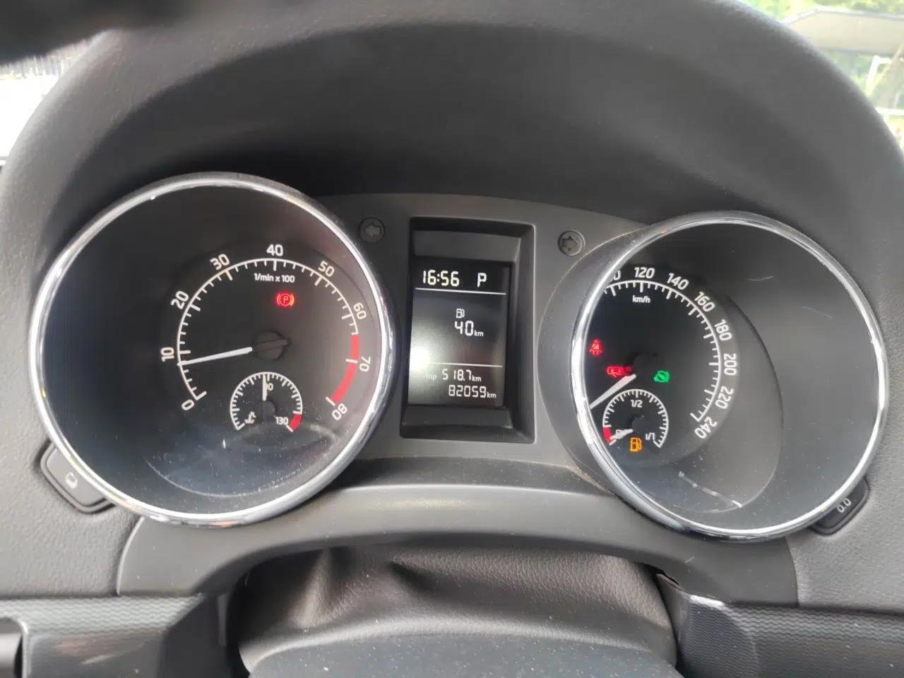 Skoda Yeti 2016 1.4TSI DSG Advanced Edition — миниатюра 11