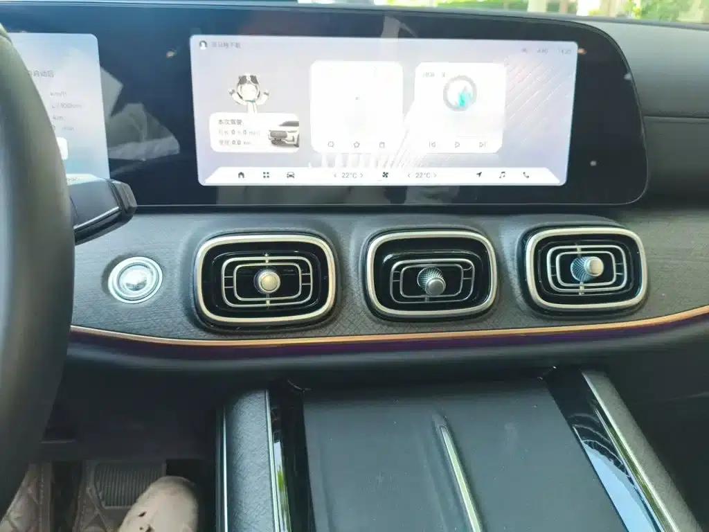 Chery Tiggo 9 2023 2.0T Dual-Clutch Two-Wheel Drive Luxury Edition 5-Seater — миниатюра 6