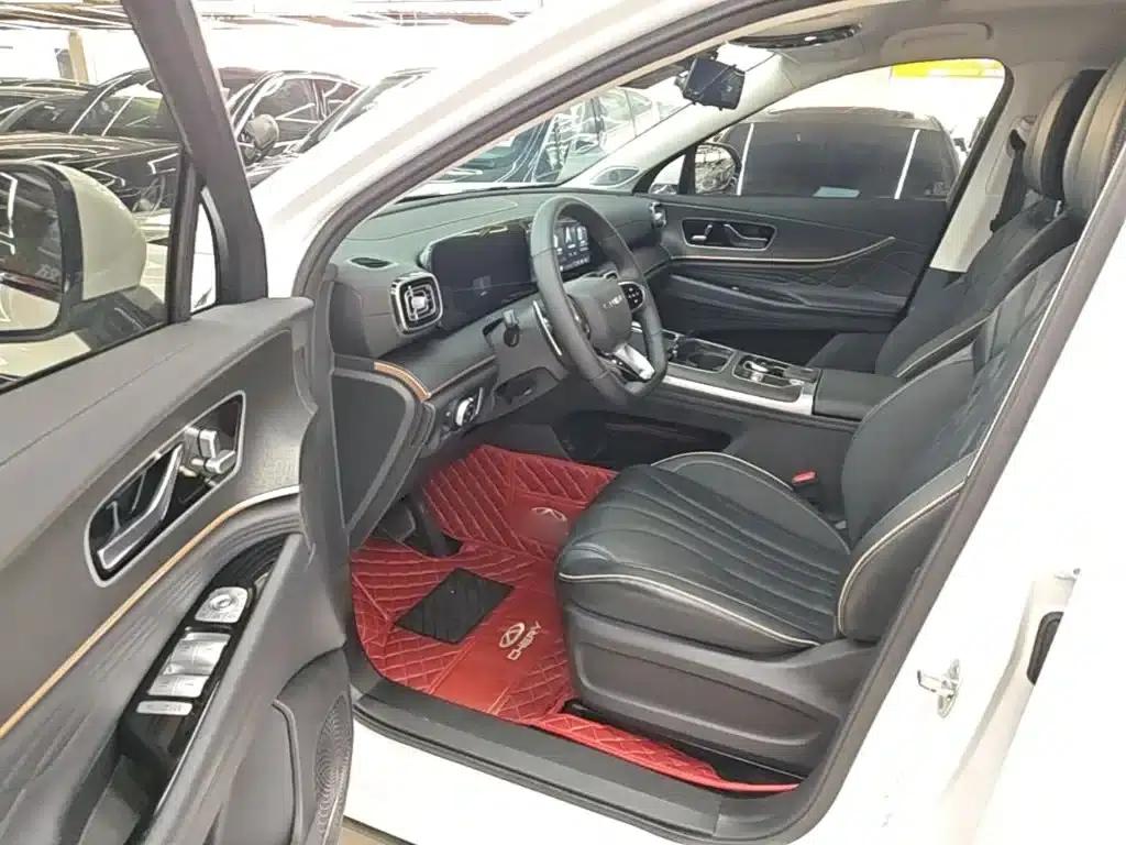 Chery Tiggo 9 2023 2.0T Dual-Clutch Two-Wheel Drive Leading Edition 5-Seater — миниатюра 16