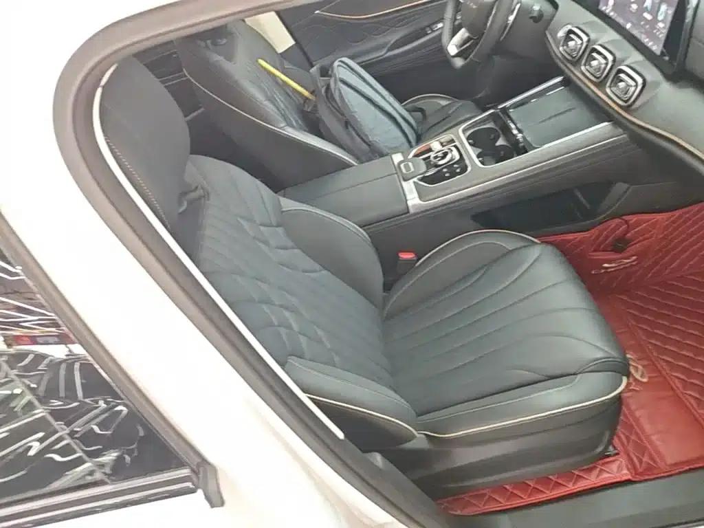 Chery Tiggo 9 2023 2.0T Dual-Clutch Two-Wheel Drive Leading Edition 5-Seater — миниатюра 25