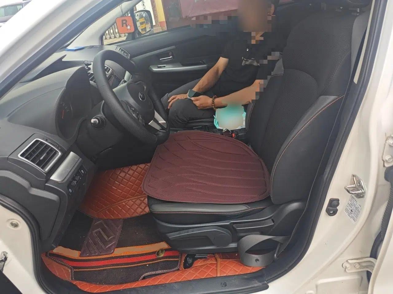 Subaru XV 2016 2.0i Comfort Navigation Edition — миниатюра 15