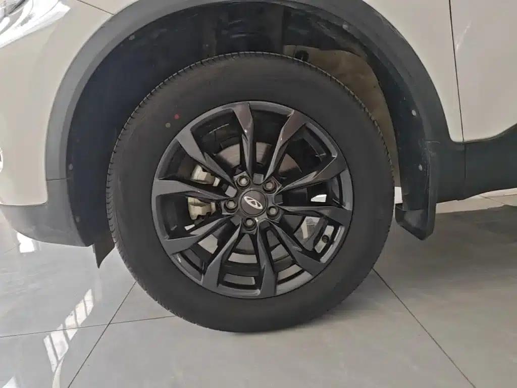 Chery Tiggo 5x 2023 1.5L CVT Fashion Edition — миниатюра 23