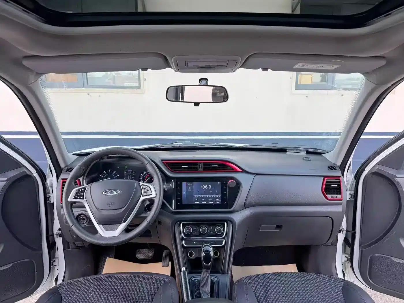 Chery Tiggo 3 2016 1.6L CVT Smart Edition — миниатюра 9