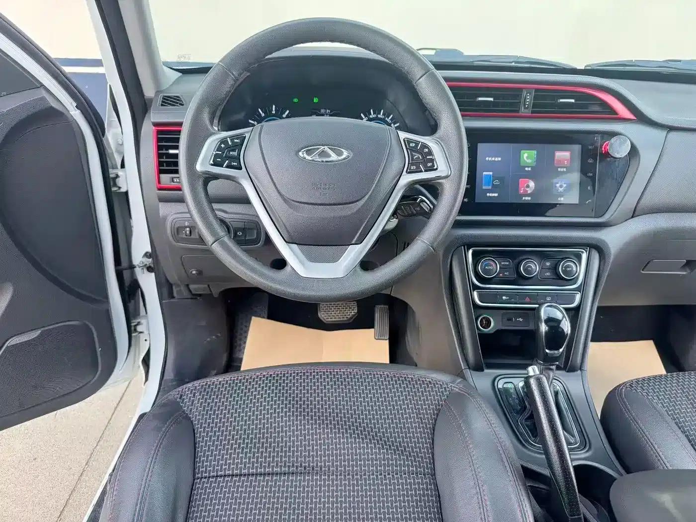 Chery Tiggo 3 2016 1.6L CVT Smart Edition — миниатюра 10