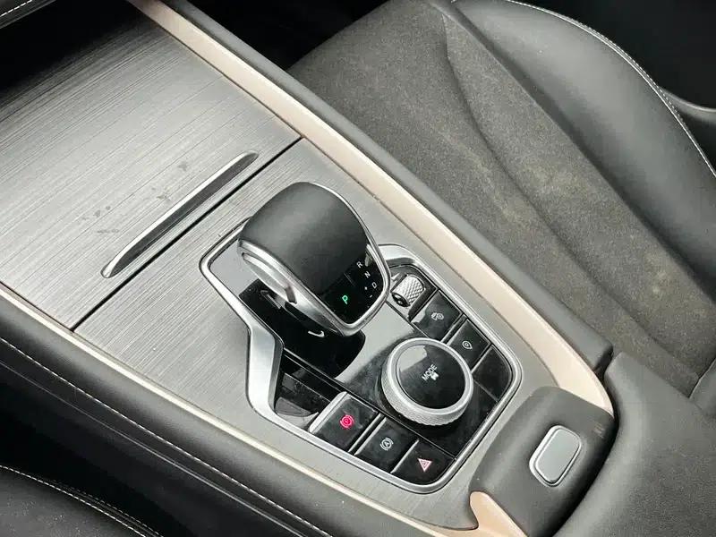 Chery Tiggo 5x 2025 High-Performance Edition 1.5T CVT Comfort Model — миниатюра 17