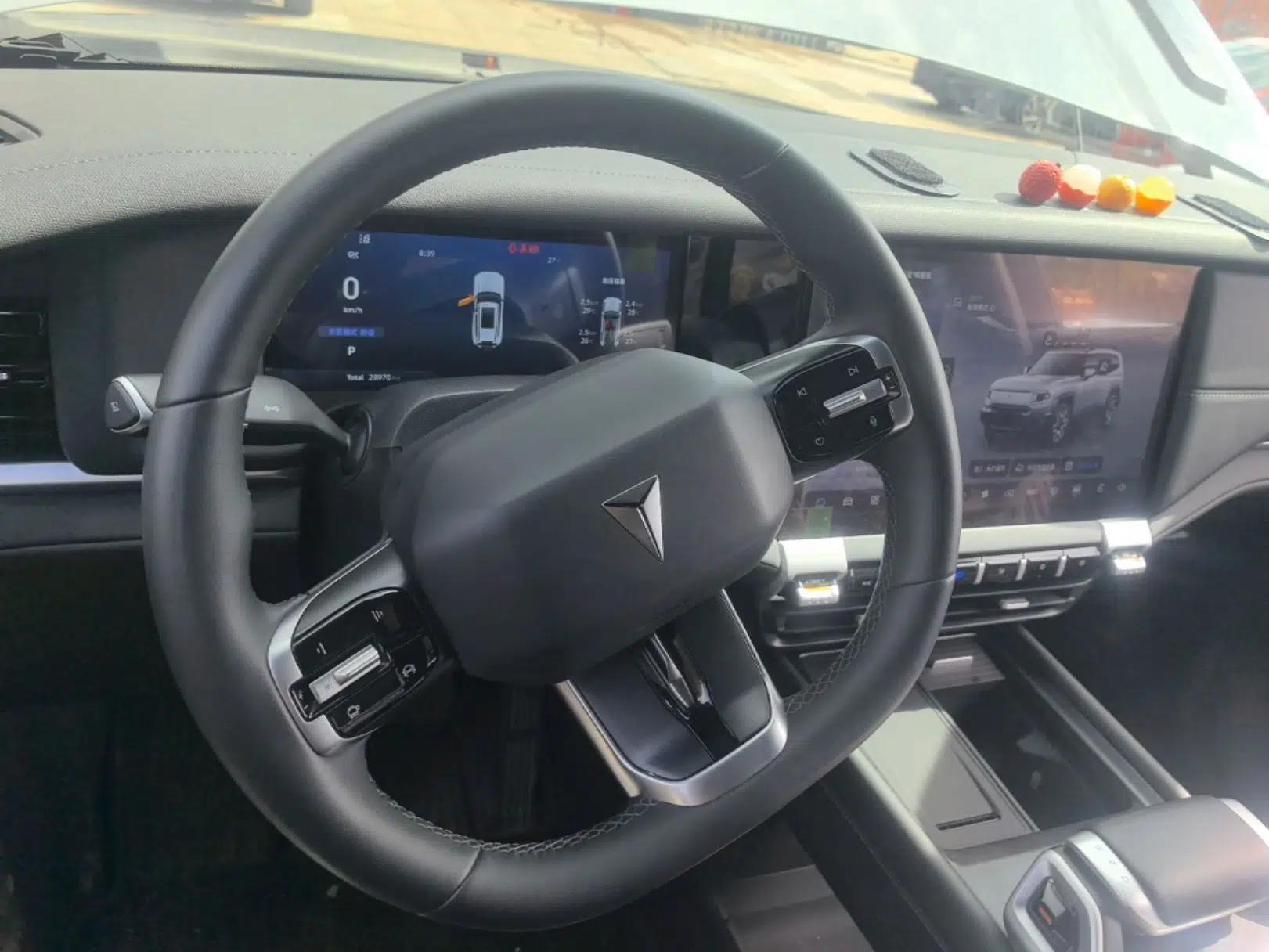 Deepal G318 2024 Four-Wheel-Drive Air Suspension Model — миниатюра 13