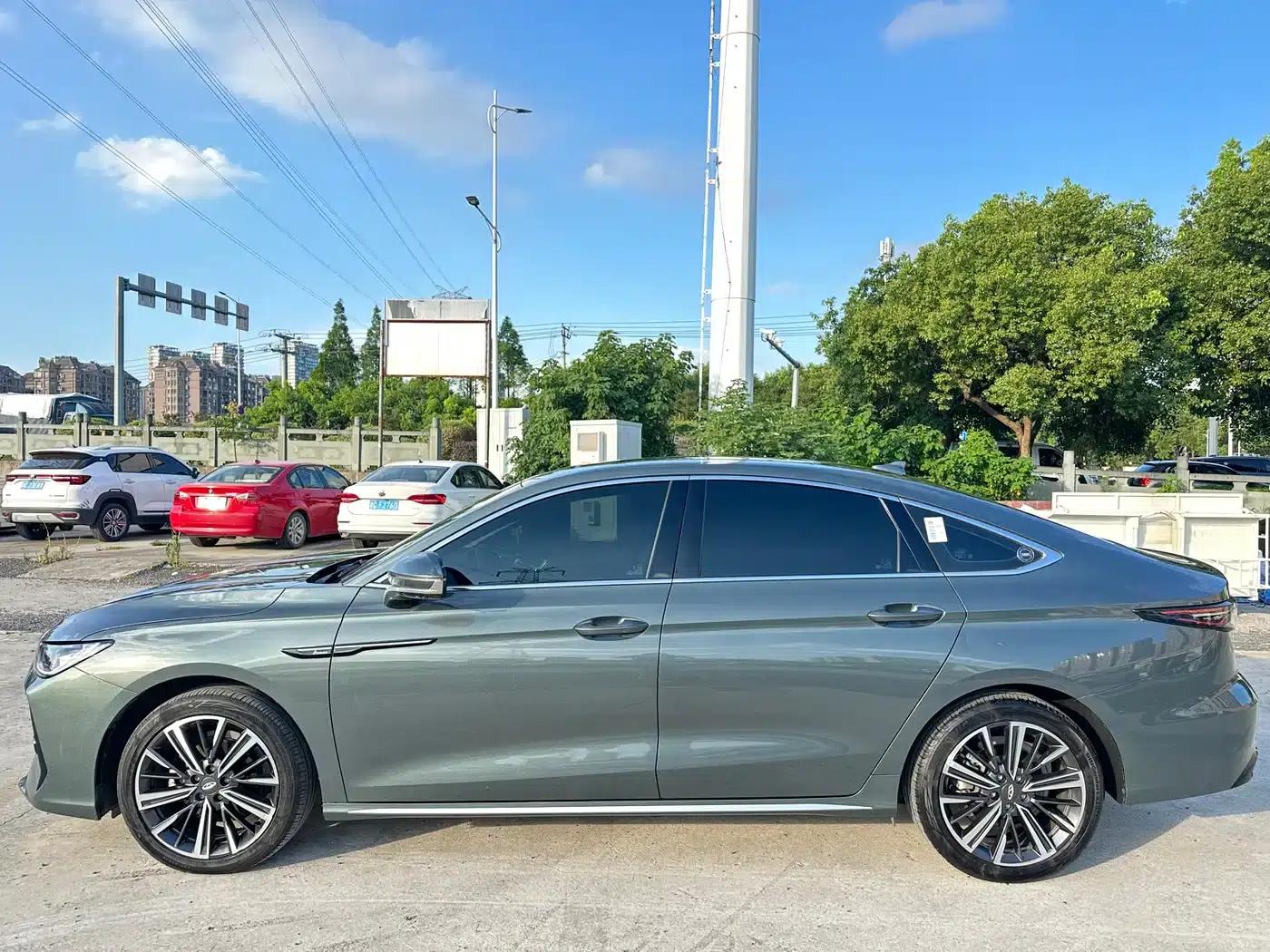 Chery Arrizo 8 PRO 2025 1.6T DCT Luxury+ — миниатюра 3
