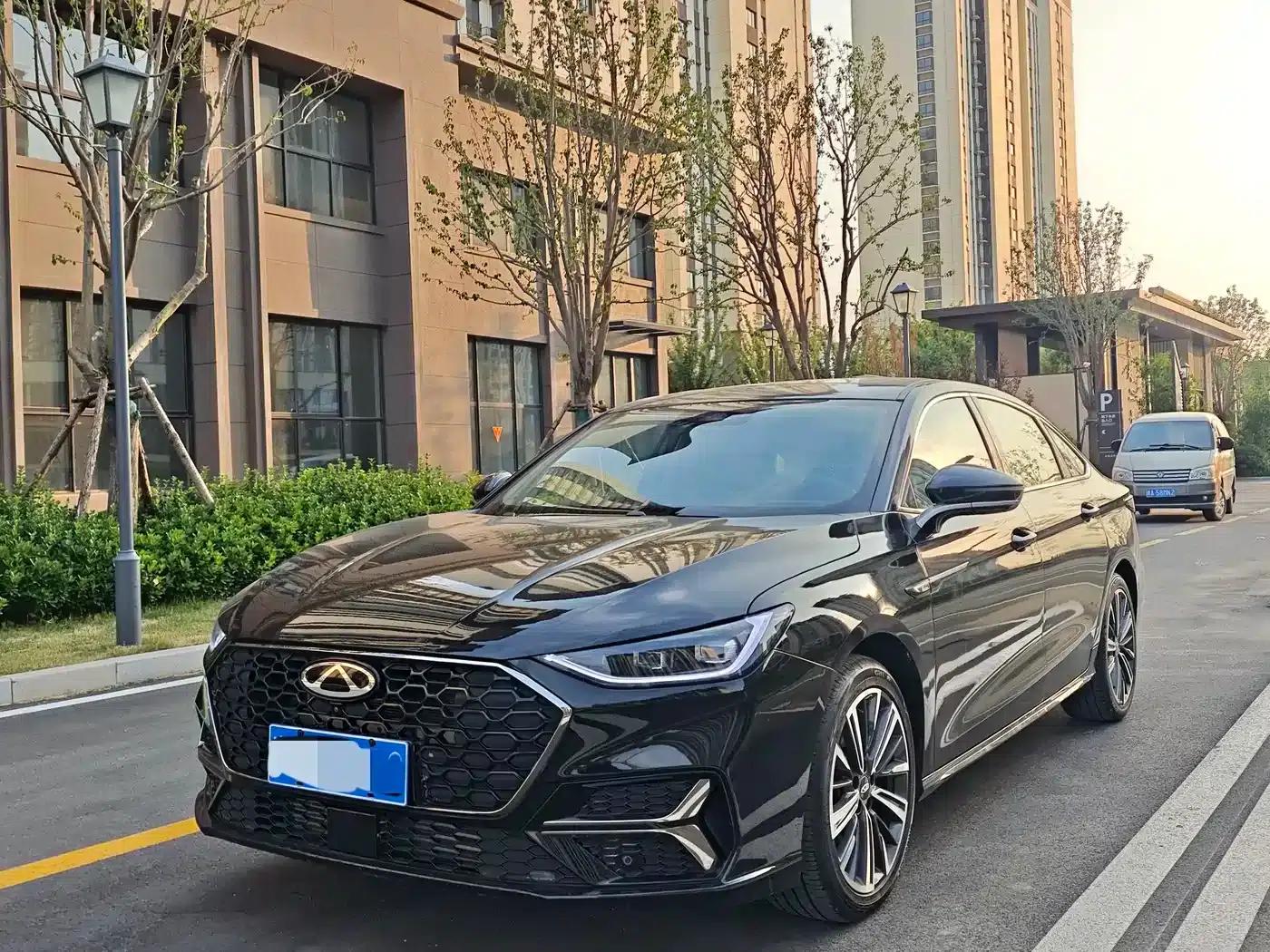 Chery Arrizo 8 PRO 2025 2.0T DCT Luxury Edition — миниатюра 1