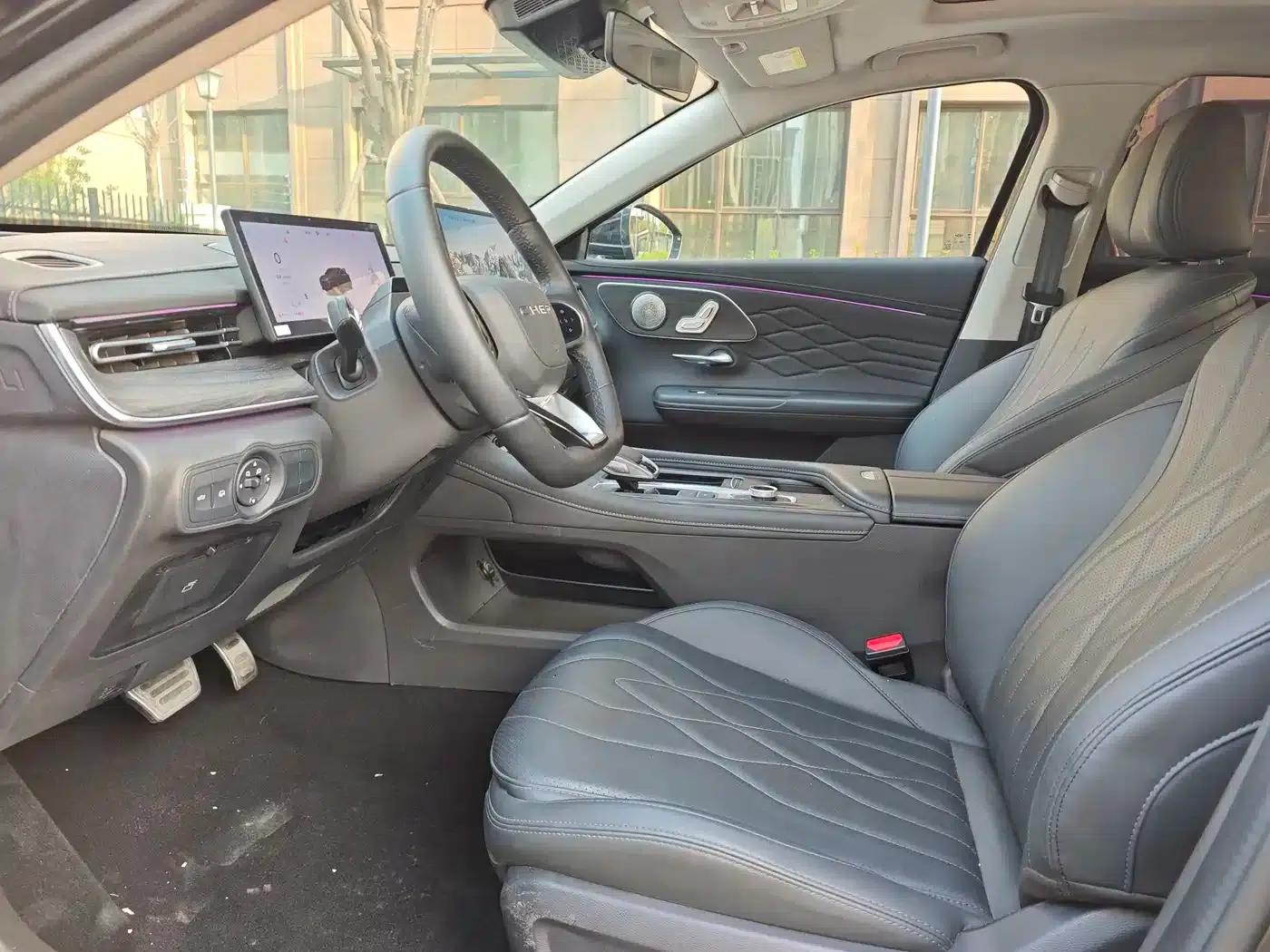 Chery Arrizo 8 PRO 2025 2.0T DCT Luxury Edition — миниатюра 4