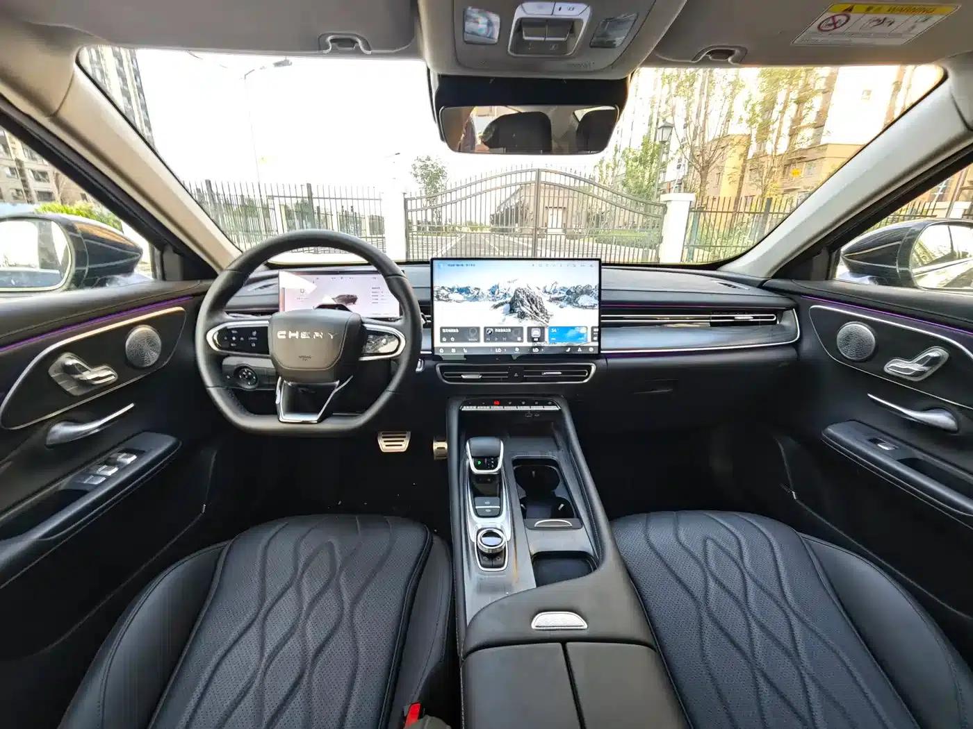 Chery Arrizo 8 PRO 2025 2.0T DCT Luxury Edition — миниатюра 7