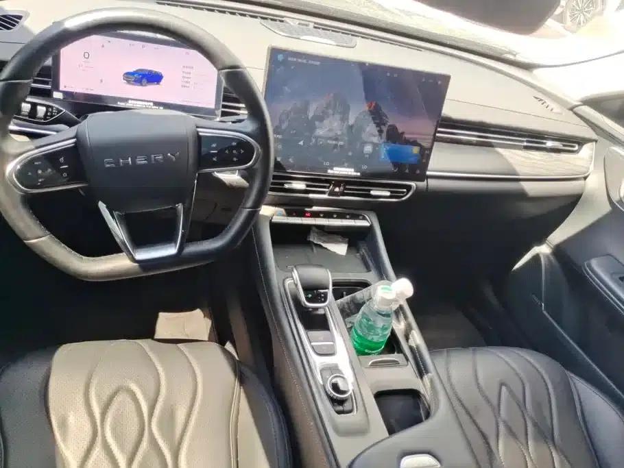 Chery Arrizo 8 PRO 2025 2.0T DCT Premium Edition — миниатюра 12