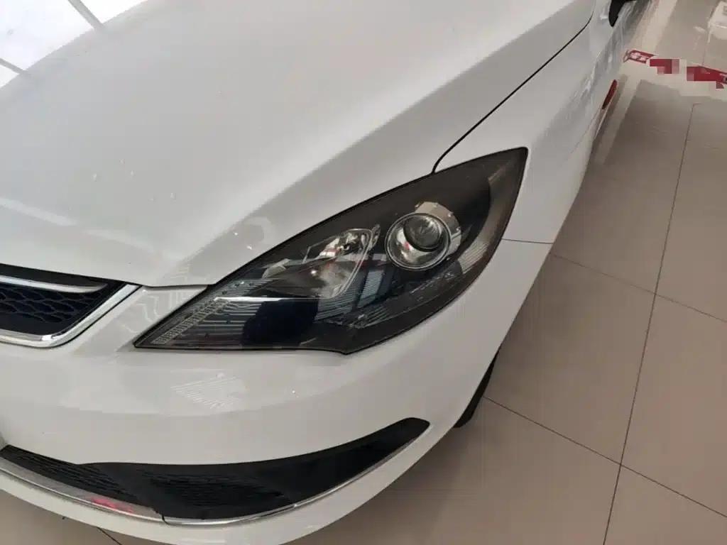 Fengyun 2 2015 1.5L Manual Elite Edition — миниатюра 24