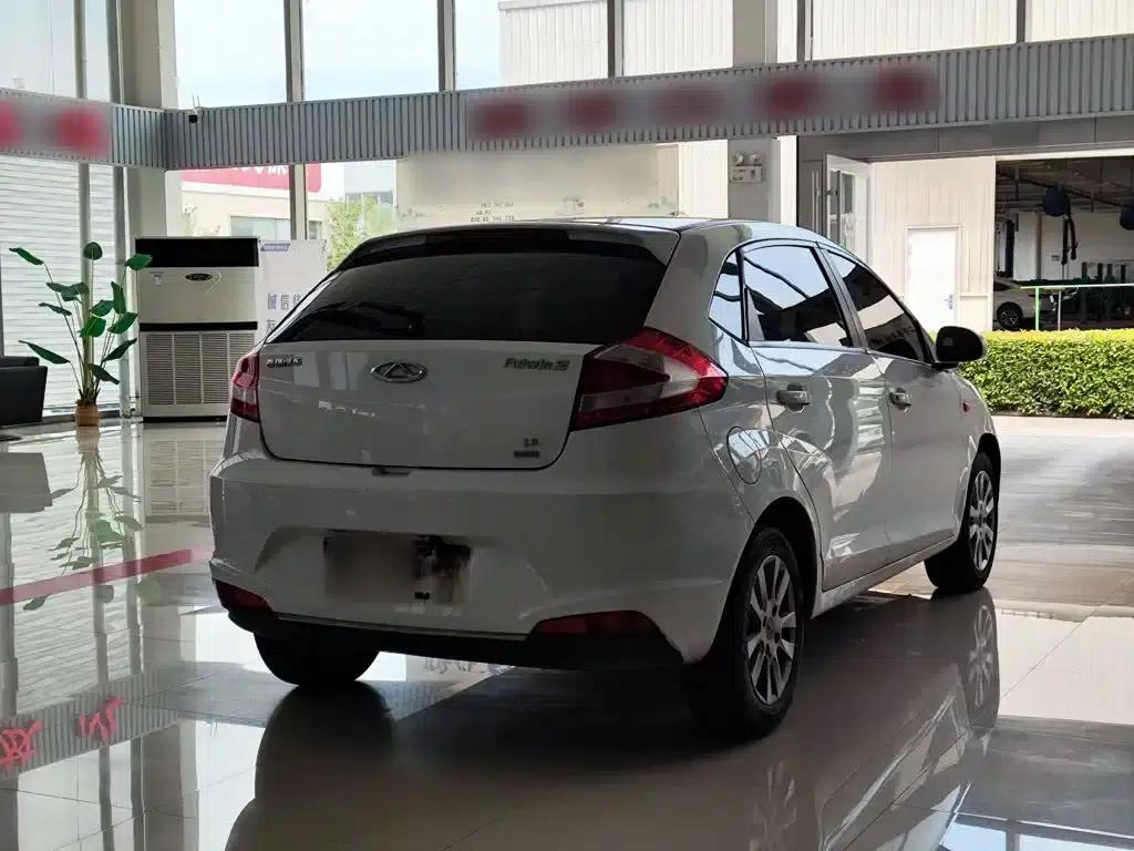 Fengyun 2 2015 1.5L Manual Elite Edition — миниатюра 7