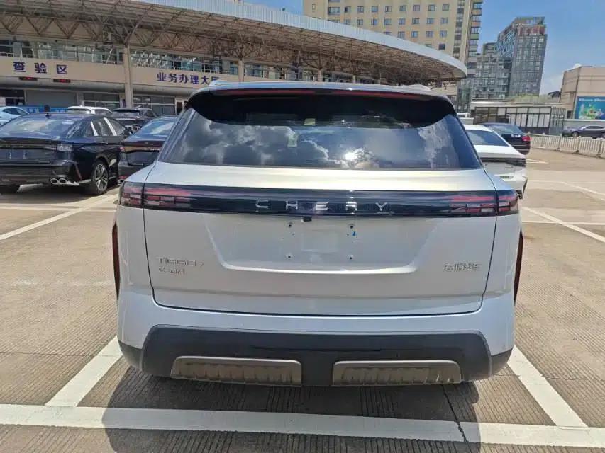 Chery Tiggo 7 C-DM 2025 1.5T 120KM Royal — миниатюра 8