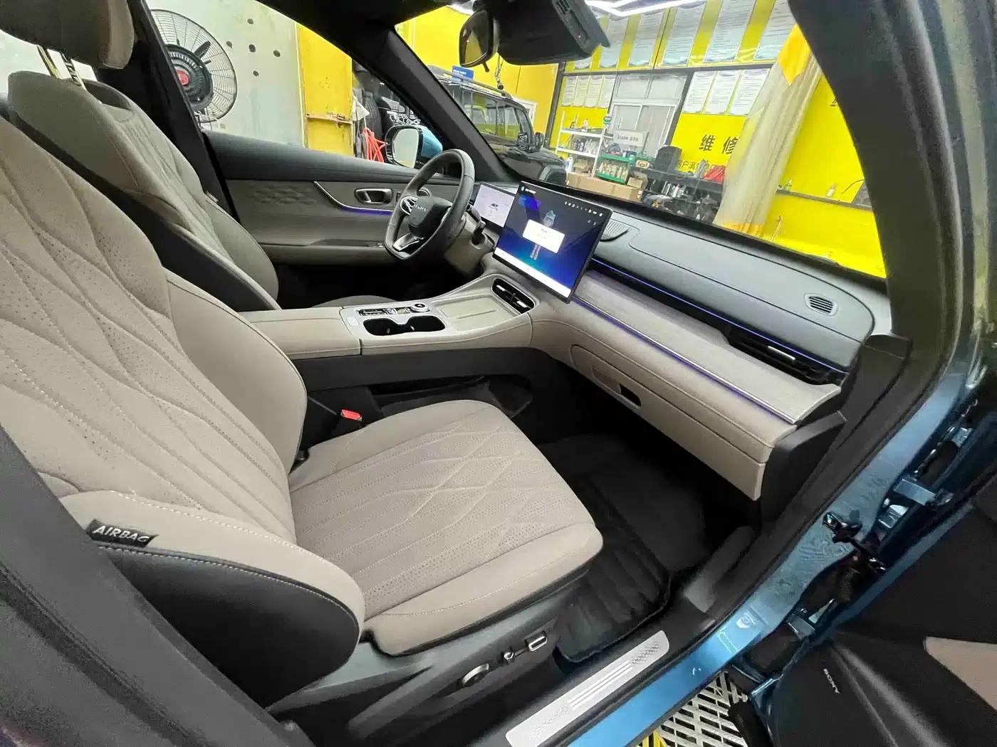 Chery Tiggo 8 PLUS C-DM 2025 1.5T 116km/h Premium 5-seater — миниатюра 12