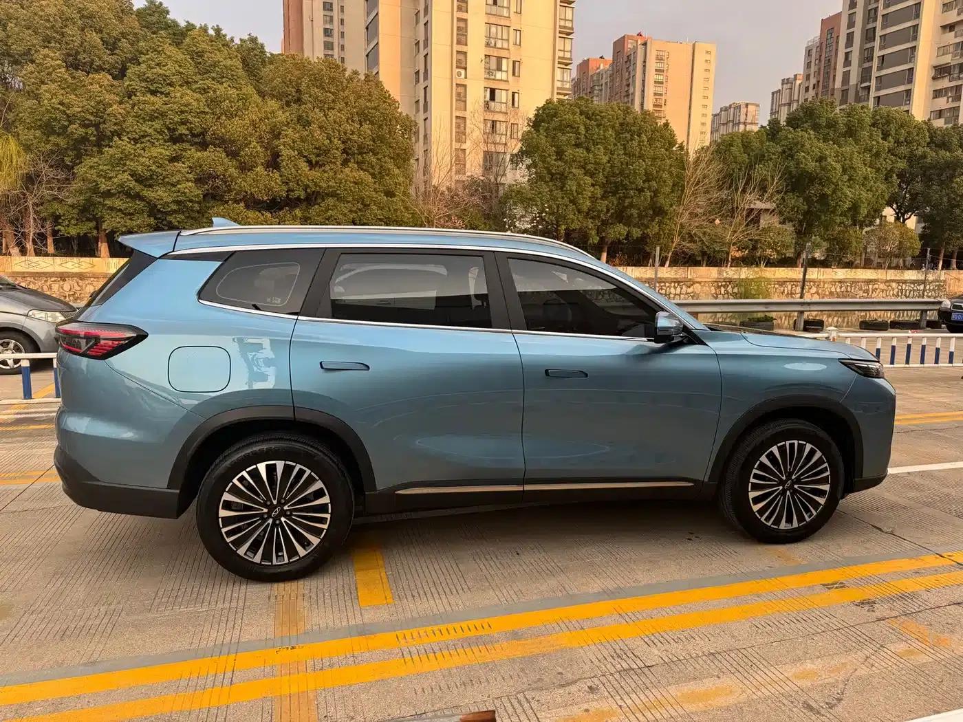 Chery Tiggo 8 PLUS C-DM 2025 1.5T 116km/h Premium 5-seater — миниатюра 7