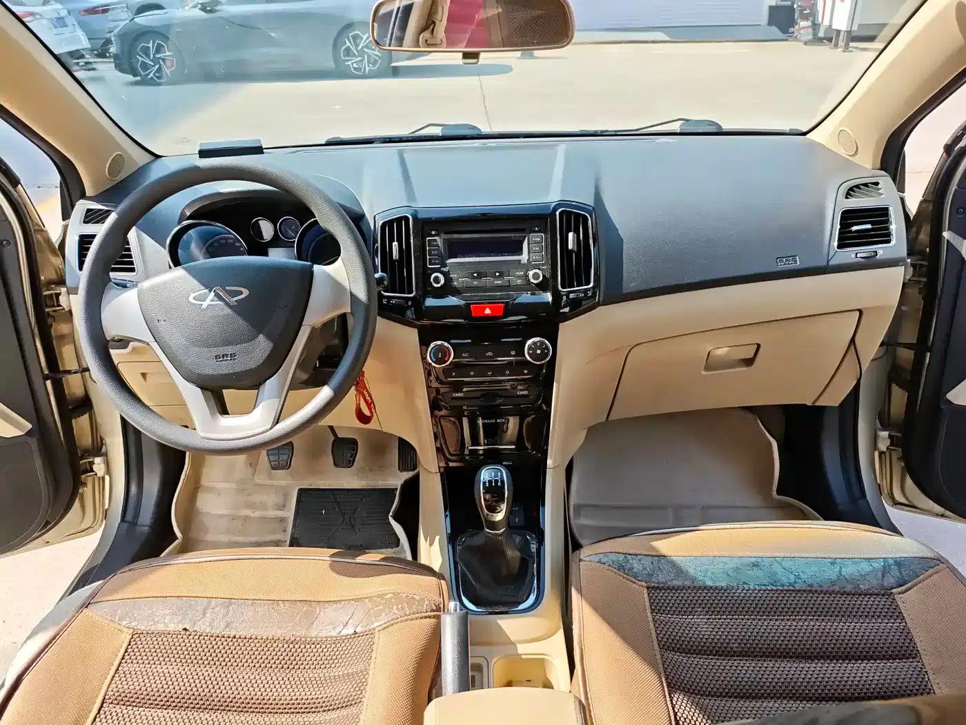 Chery E3 2013 1.5L Manual Fashion Edition — миниатюра 11
